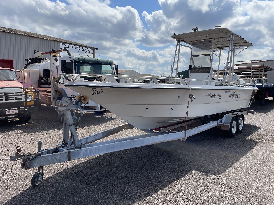 Fiberglass Centre Console Fishing Boat