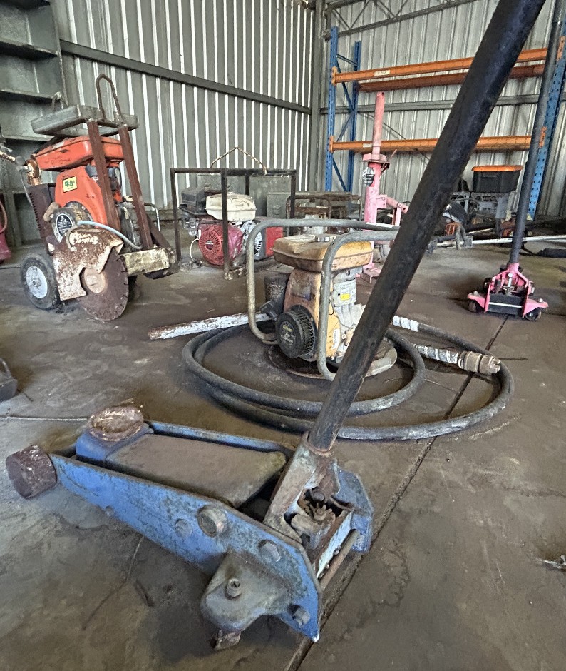 <p>Floor Jacks Two Units and SCA Manual Tyre Changing Unit</p>