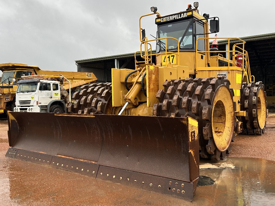 1996 Caterpillar 836 Compactor Dozer