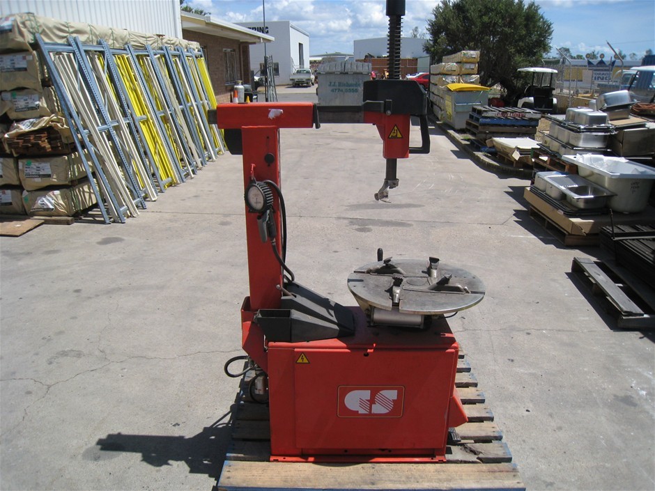 GS boxer A22 tyre changer Auction (00037000930) Grays Australia