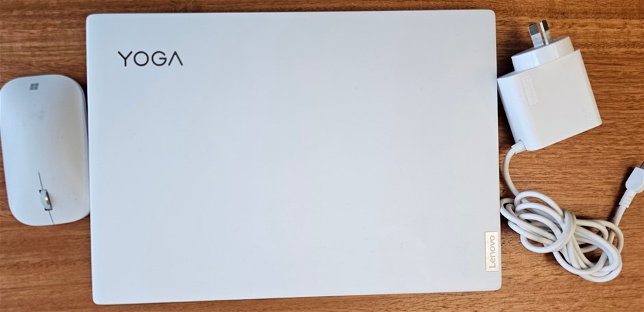 LENOVO SLIM 7 CARBON Laptop