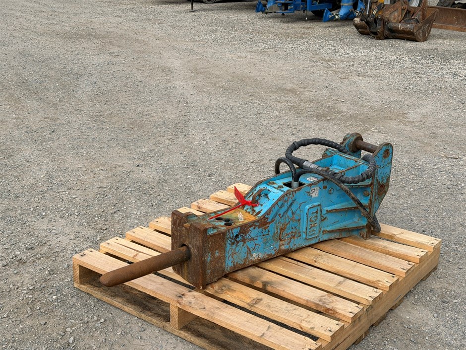 2015 Toku Hydraulic Breaker