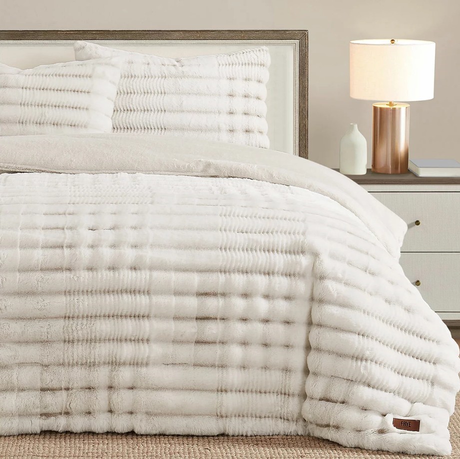 FRYE CHANNEL 3-Piece Comforter Set, King, Cream.