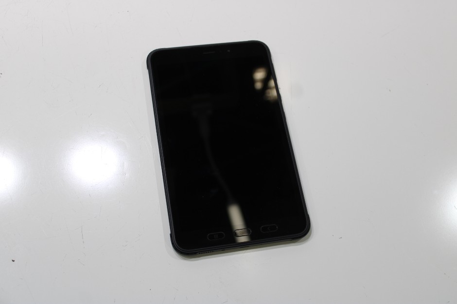 <p>SAMSUNG GALAXY TAB ACTIVE 3 SM-T575</p>