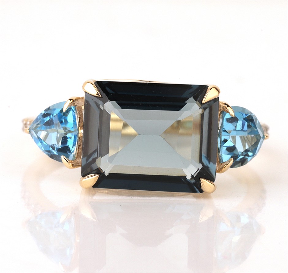 Yellow Gold Natural London Blue Topaz/Natural Blue Topaz&Diamond Ring IGI