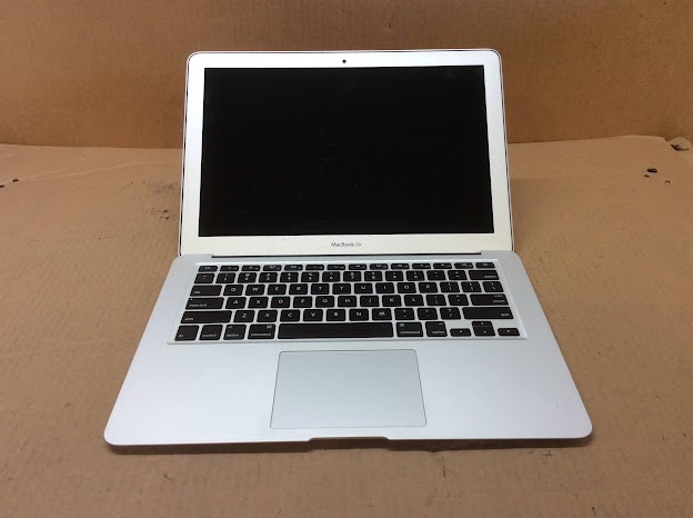 APPLE MACBOOK AIR(A1466)(EMC2925) Laptop I5-7650 8GBRAM/512GBSSD