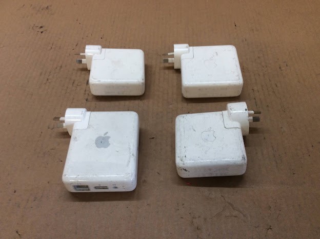 Apple Mixed Model Power Adapter/Airport Express Base Station (Lot of 4)