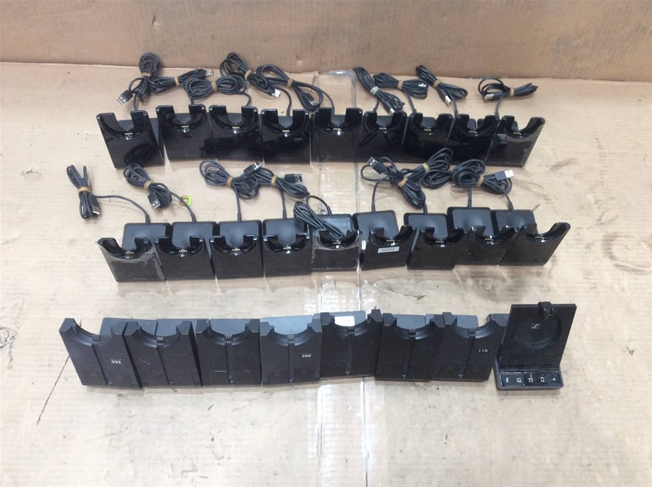 Mix Brand Mix Model Wireless Headset Charging Stands (Lot of 26)