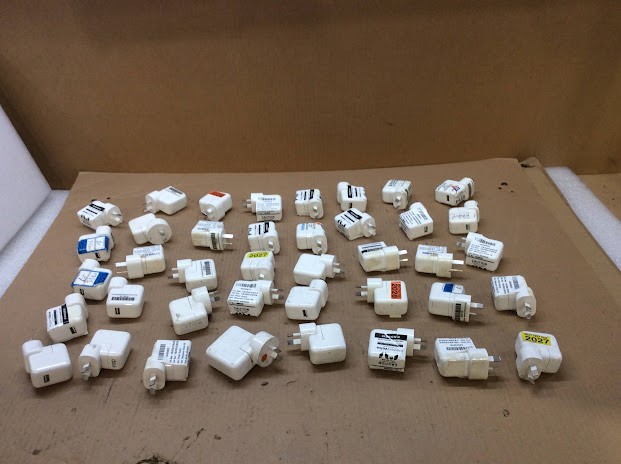 Apple Mixed Brand and Model Power Adapter (Lot of 40)