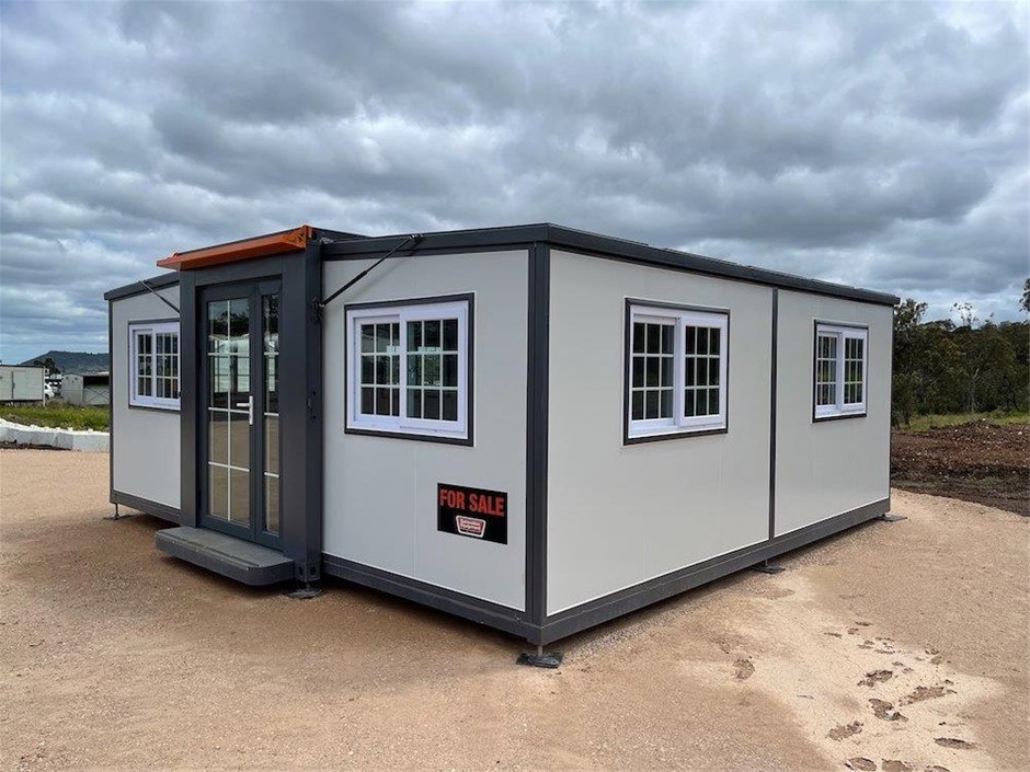 No Reserve Fold Out House -Darwin (Unused)