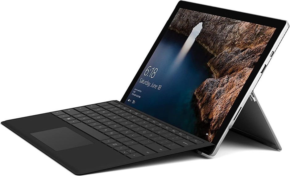 Microsoft Surface Pro 5 (Silver) 12.3" Touch Screen Intel Core i5 7th Gener