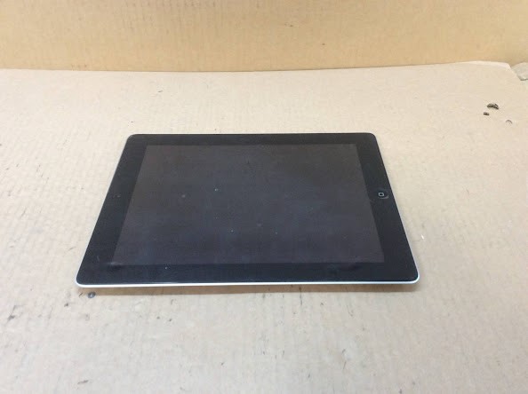 Apple iPad 4 (A1458) Tablet 16GB