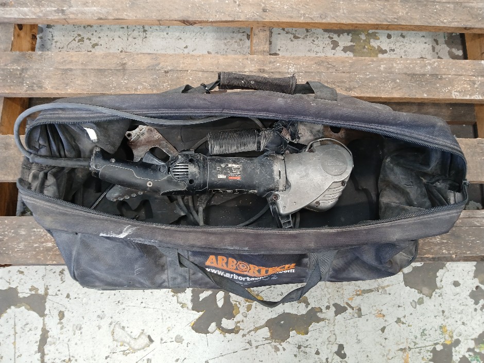 <p>Arbortech All Saw</p>