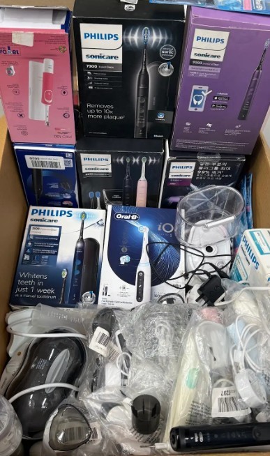 Assorted Box of Electric Toothbrushes and Atatchments/Accessories. NB: Item