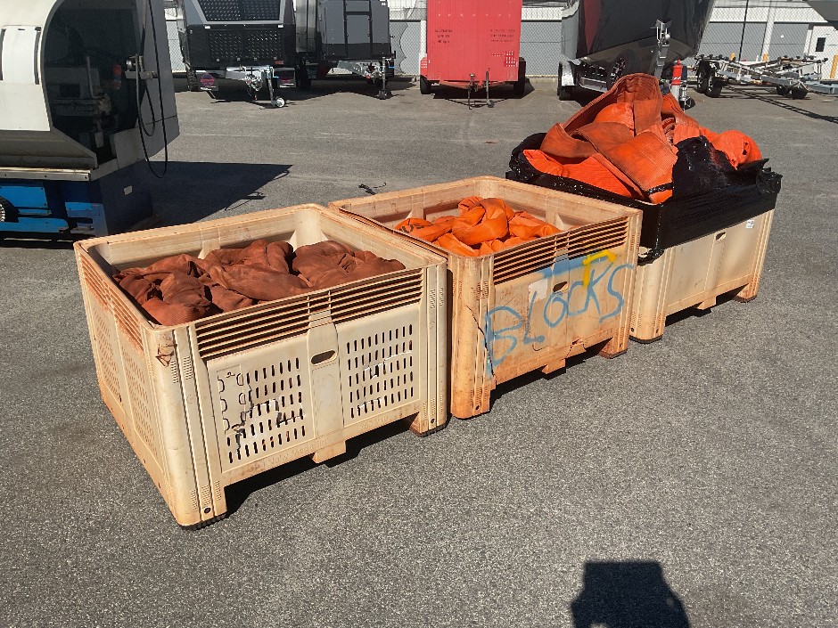 3 x Stillage of Lifting Slings