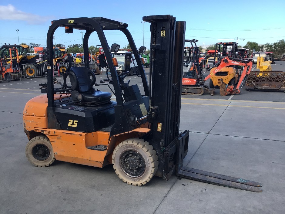 Hangcha CP0S25N-RW22 2.5T LPG Forklift