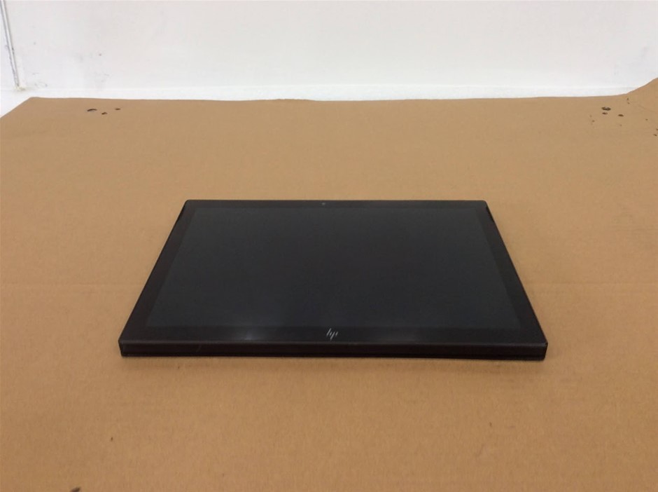 HP ENGAGE GO MOBILE SYSTEM Laptop M3-7Y32 8GBRAM NO HDD Black
