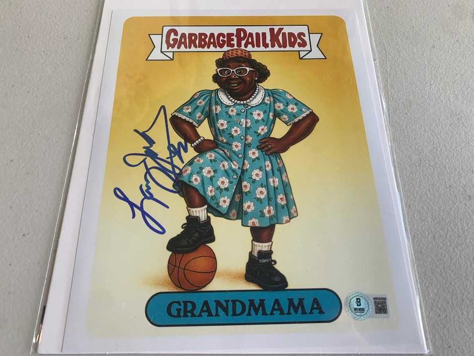 Larry Johnson signed Grandmama memorabilia- Beckett authenticity