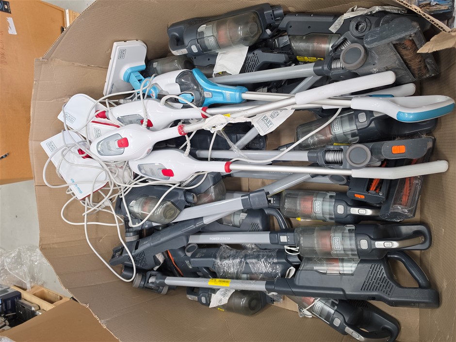 22 x Assorted BLACK DECKER Vacuum And Steam Mop. NB: Has Been Used, Conditi