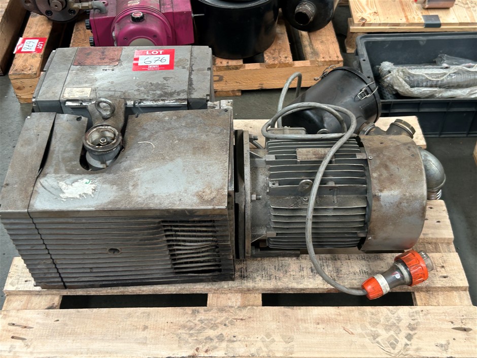 Becker U5.200 Oil-Less Rotary Vane Vacuum/Pressure Pump