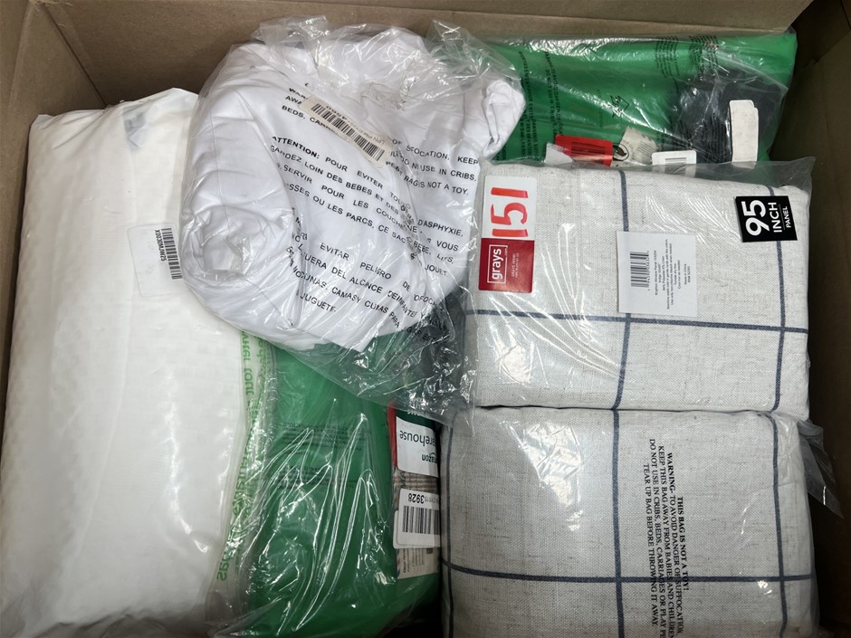 5 x Assorted Curtains. NB: Photo as is. Some Not in Original Packaging, Som