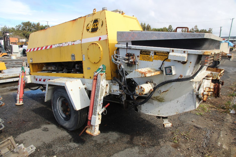 <p>Jacon S100E Trailer Pump</p>