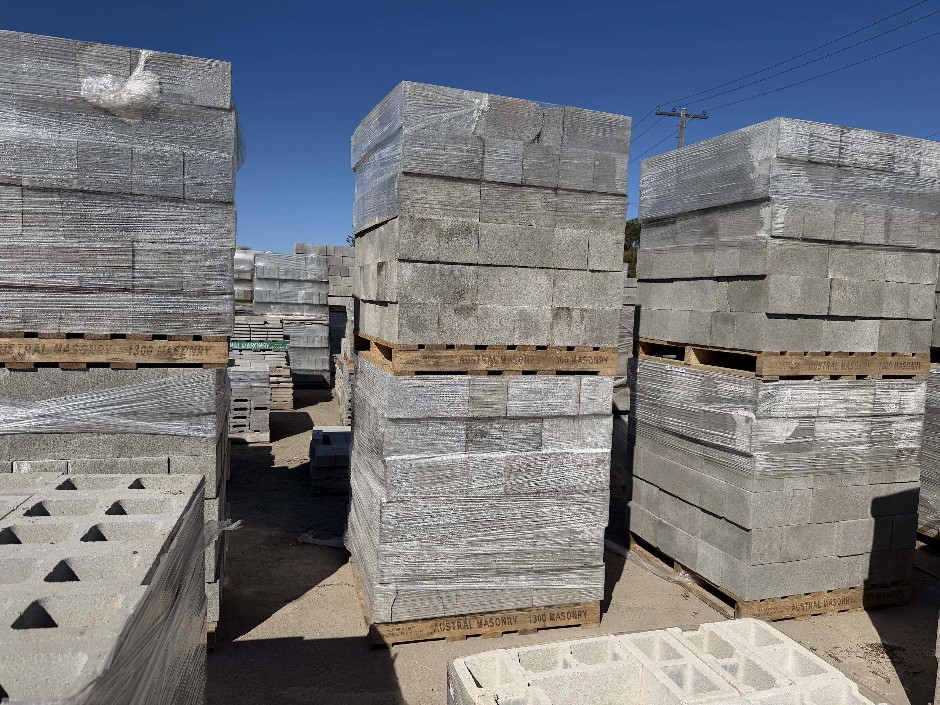 Concrete Building Blocks - Code 20.96 Grey with Smooth Face 190mm x 390m