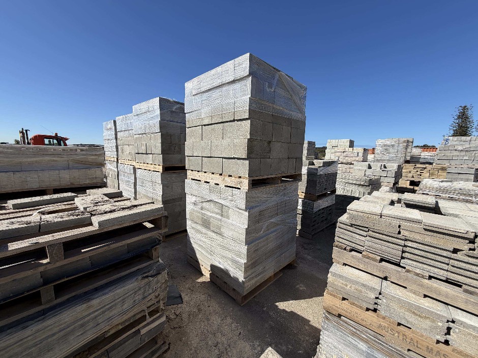Concrete Building Blocks - Code 20.96 Grey with Smooth Face 190mm x 390m