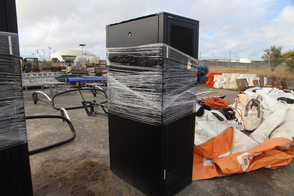 <p>Comms Cabinet - 600mm x 1000mm x 2050mm(H)</p>
