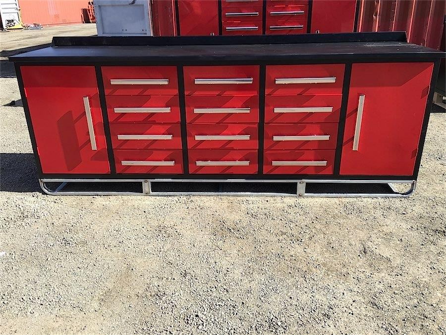 <p>Large Work bench (Unused)</p>