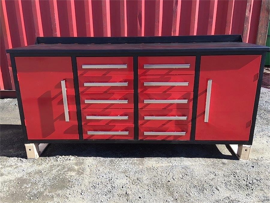 <p>Workshop bench (Unused)</p>