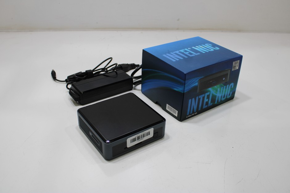 <p>INTEL NUC10I5FNK</p>