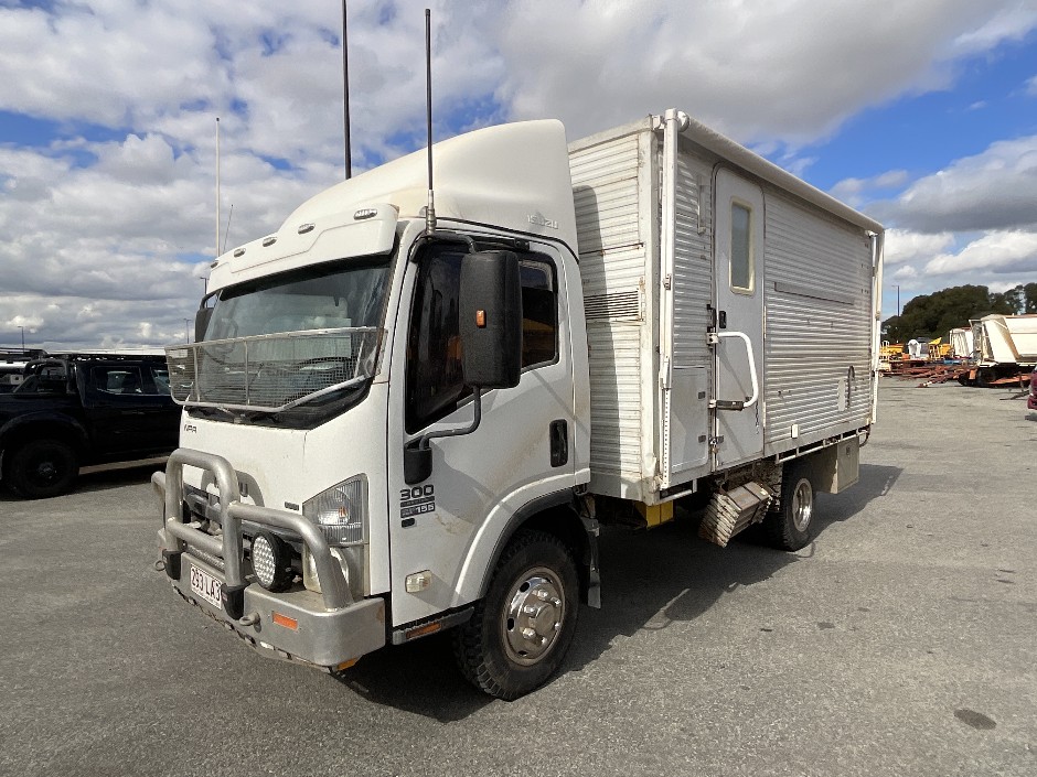 2009 ISUZU 300 Motorhome