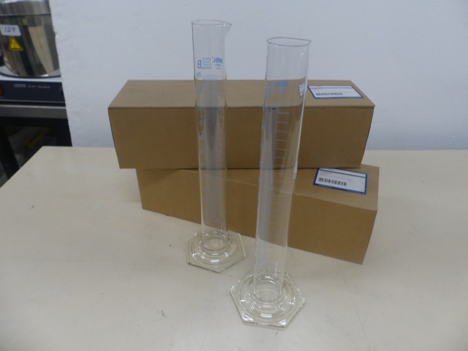 Measuring Cylinders 4 x 250ml Capacity Spouted with Graduations on Hex B