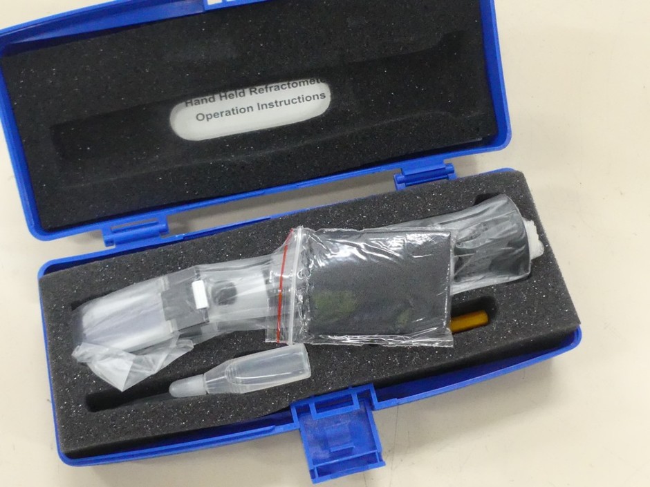 Refractometer Hand-Held 0 - 18% Brix