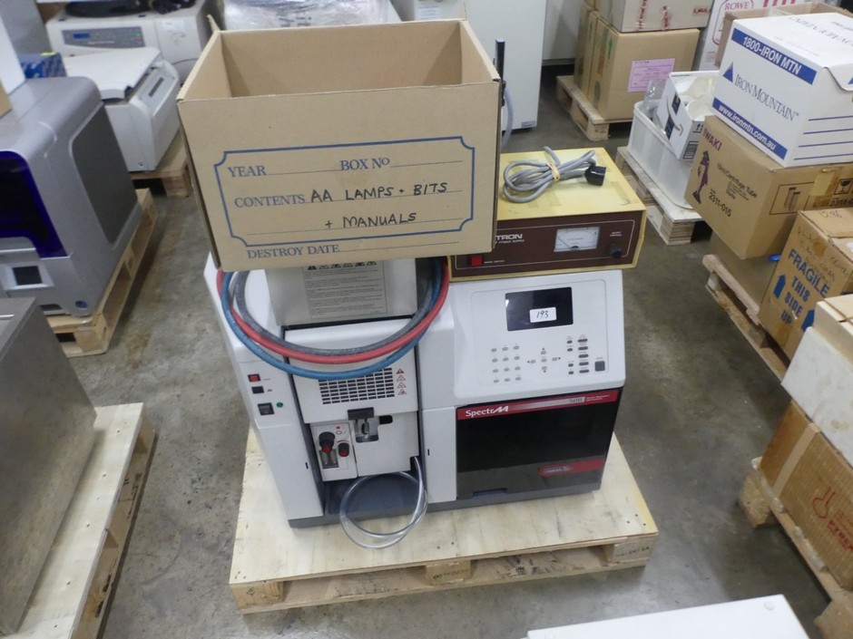 Atomic Absorption Spectrometer (AAS) double beam with background correct