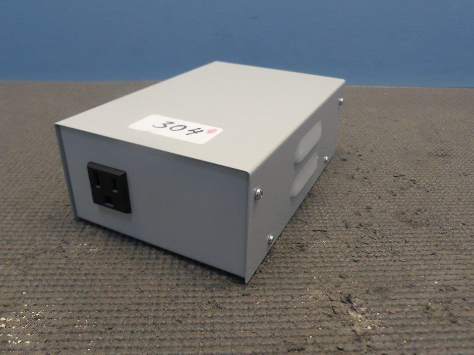 <p>Step-down Transformer 240/115 5.2A 600VA</p>