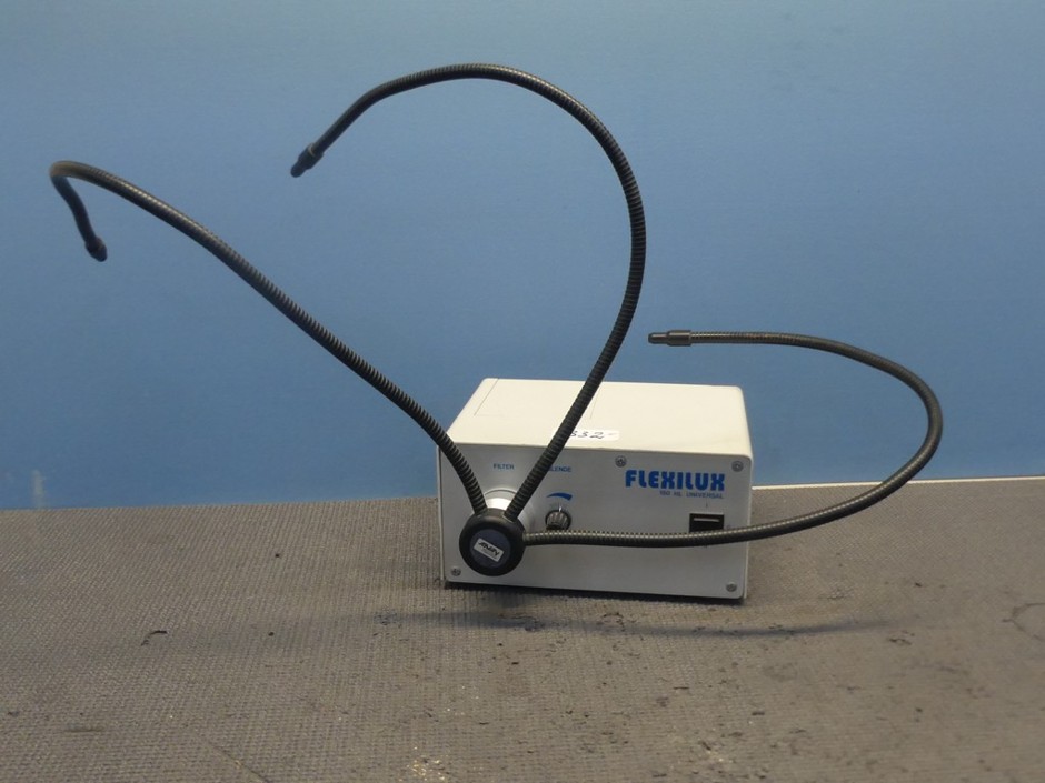 Fibre Optic Illuminator with Three Arm Light Guides 150W