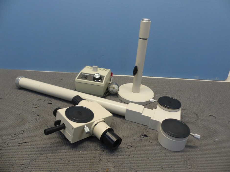 <p>Microscope Multi-Viewing Attachment for BH2 Series Incl Power Supply</p>