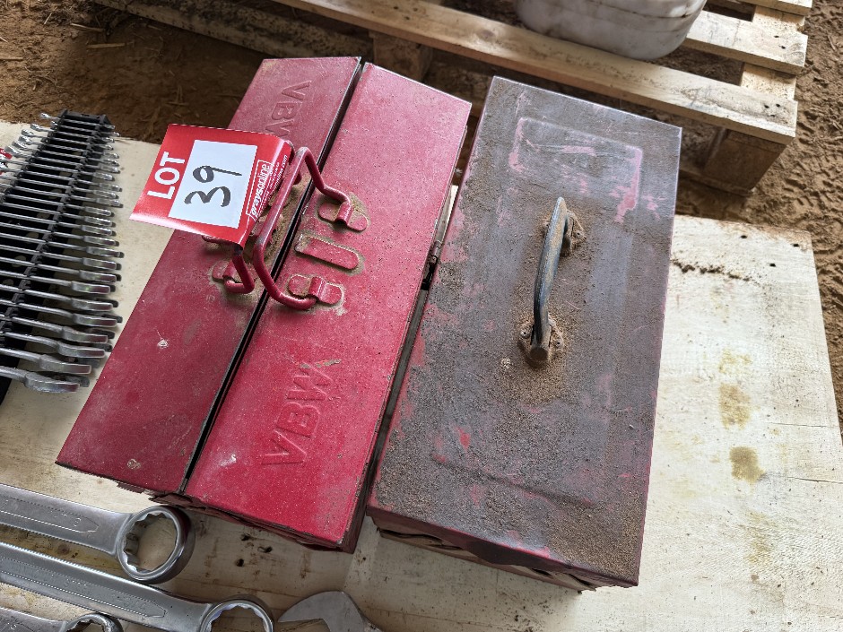 <p>2 X Toolboxes</p>