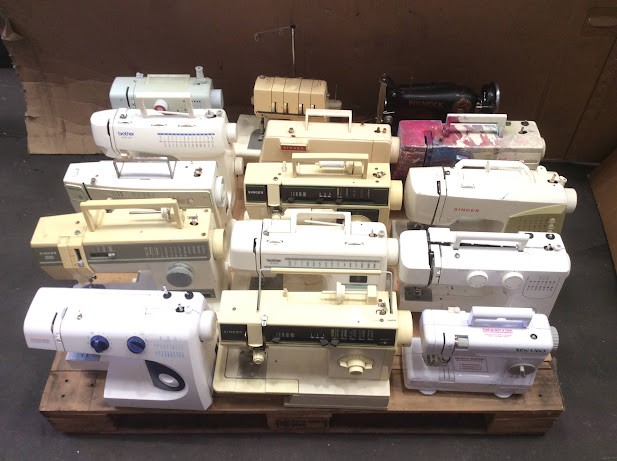Singer 2000&Brother STAR 120E&Pinnock Mixed Brand and Model Sewing Machine