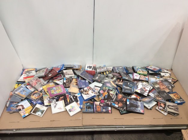Mixed Assorted DVD / VCD / CD Movies