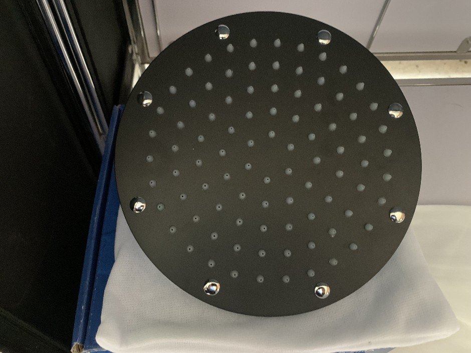2 x Round 200mm Shower Heads, Black (Unused)
