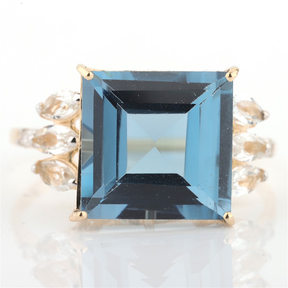 14k Yellow Gold London Blue Topaz, White Topaz & Diamond Ring GSI Val