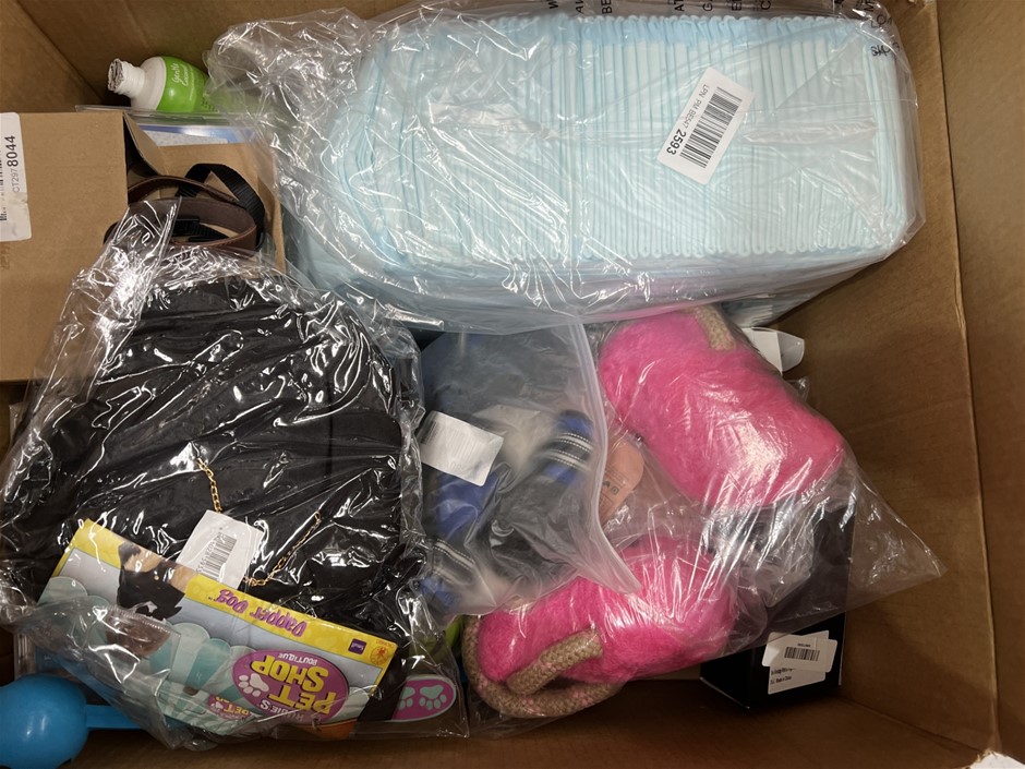 13 x Assorted Pet Products. NB: Photo as is. Some Not in Original Packaging