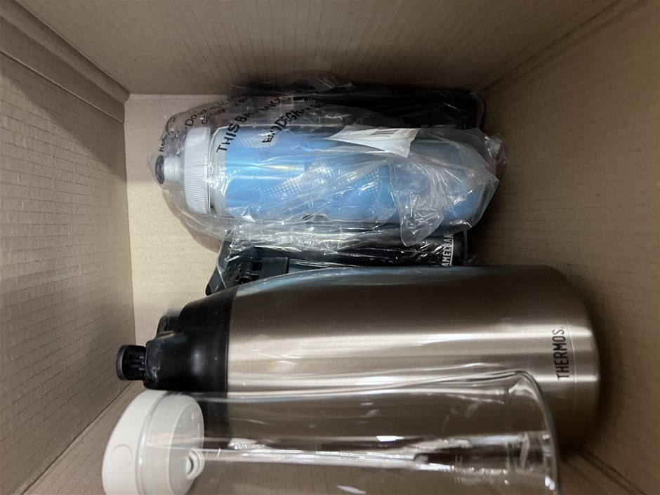 7 x Bottles; Incl. Insulated Bottles, Sports Bottles, Plastic & More. NB: P