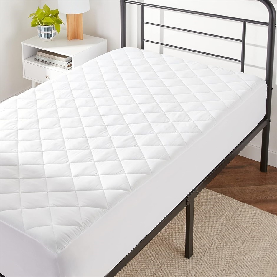 AMAZON BASICS Hypoallergenic Quilted Mattress Topper Pad Cover - 45.7 centi