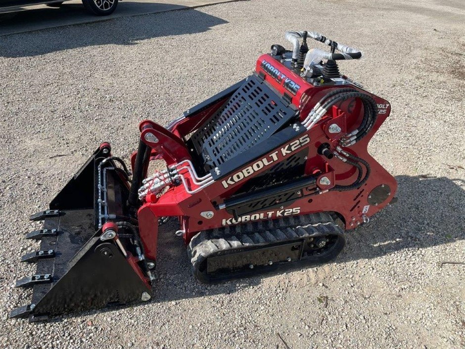 <p>2025 KOBOLT K25 Mini Skid Steer Loader (Unused)</p>