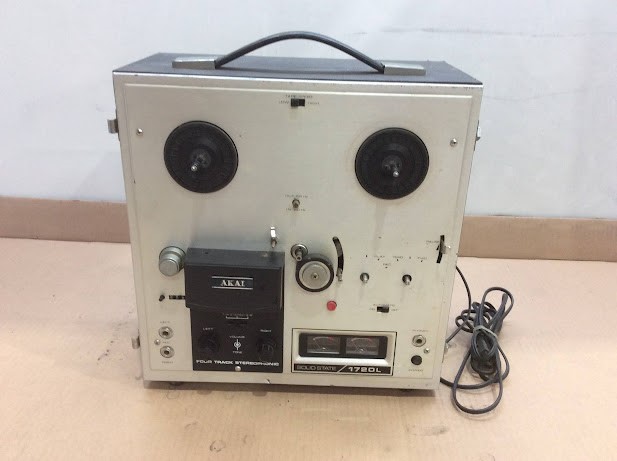 Akai 1720L Stereo Tape Recorder