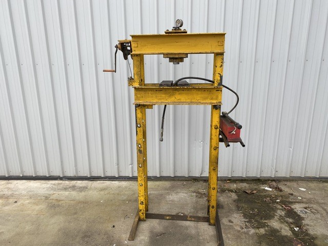<p>Fleet Hydrol 5ton Shop Press</p>